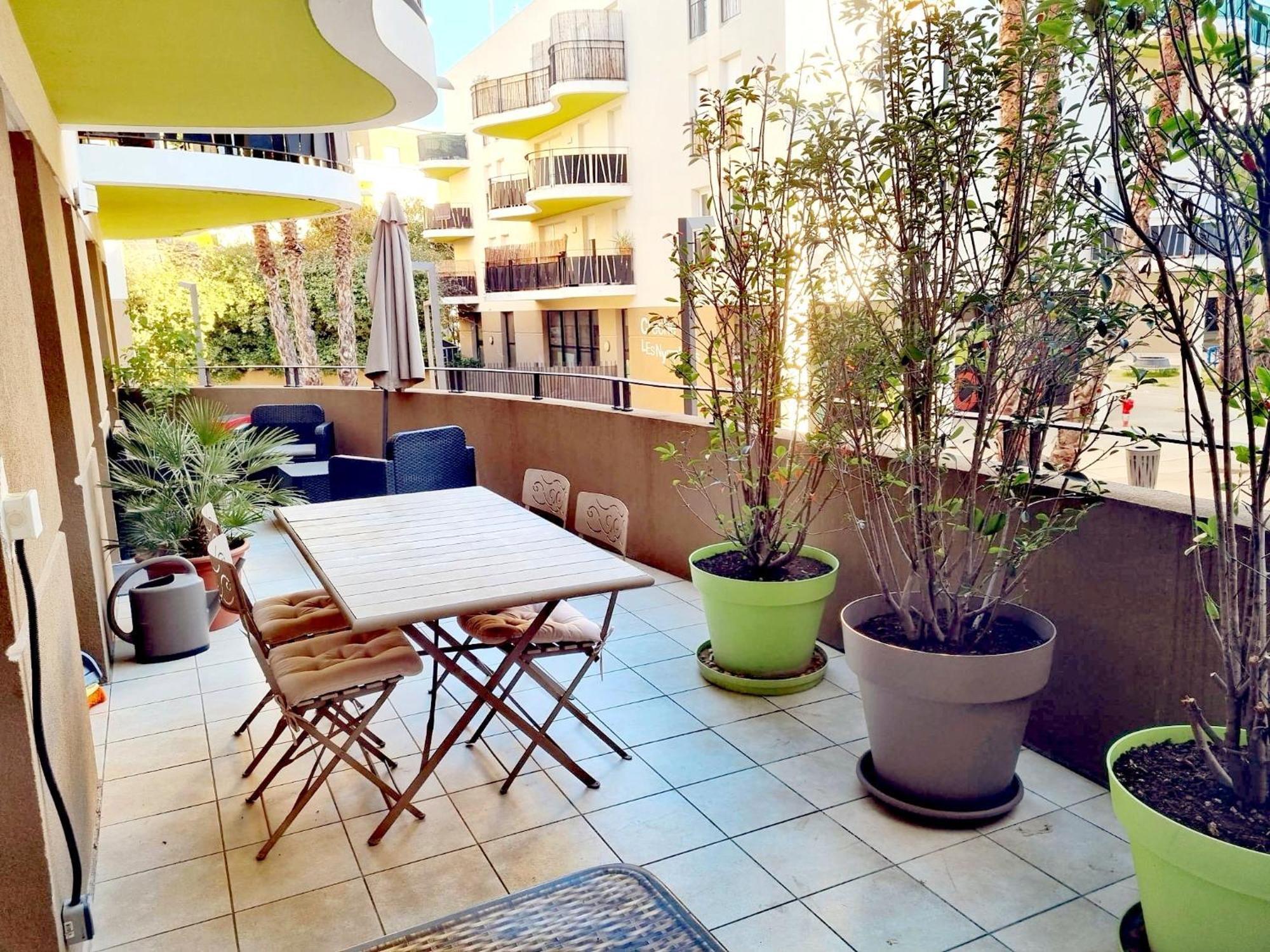 Grand Appartement Avec Garage Et Terrasse Castelnau-le-Lez Eksteriør bilde